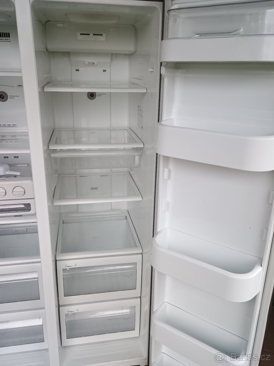 Americká lednice-zamluveno - 3