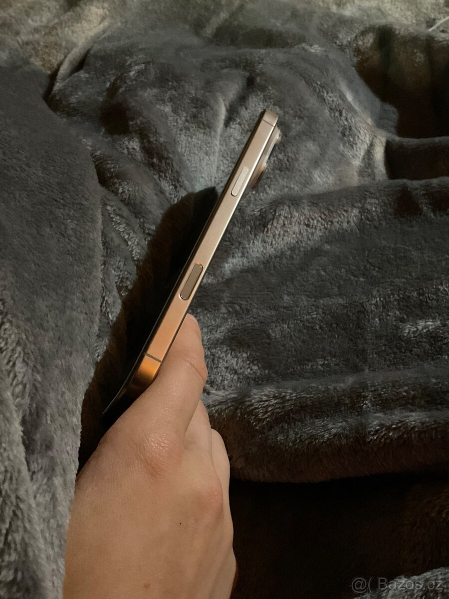 iPhone 16 Pro Max 256 GB – Pouštní titan – TOP STAV - 3