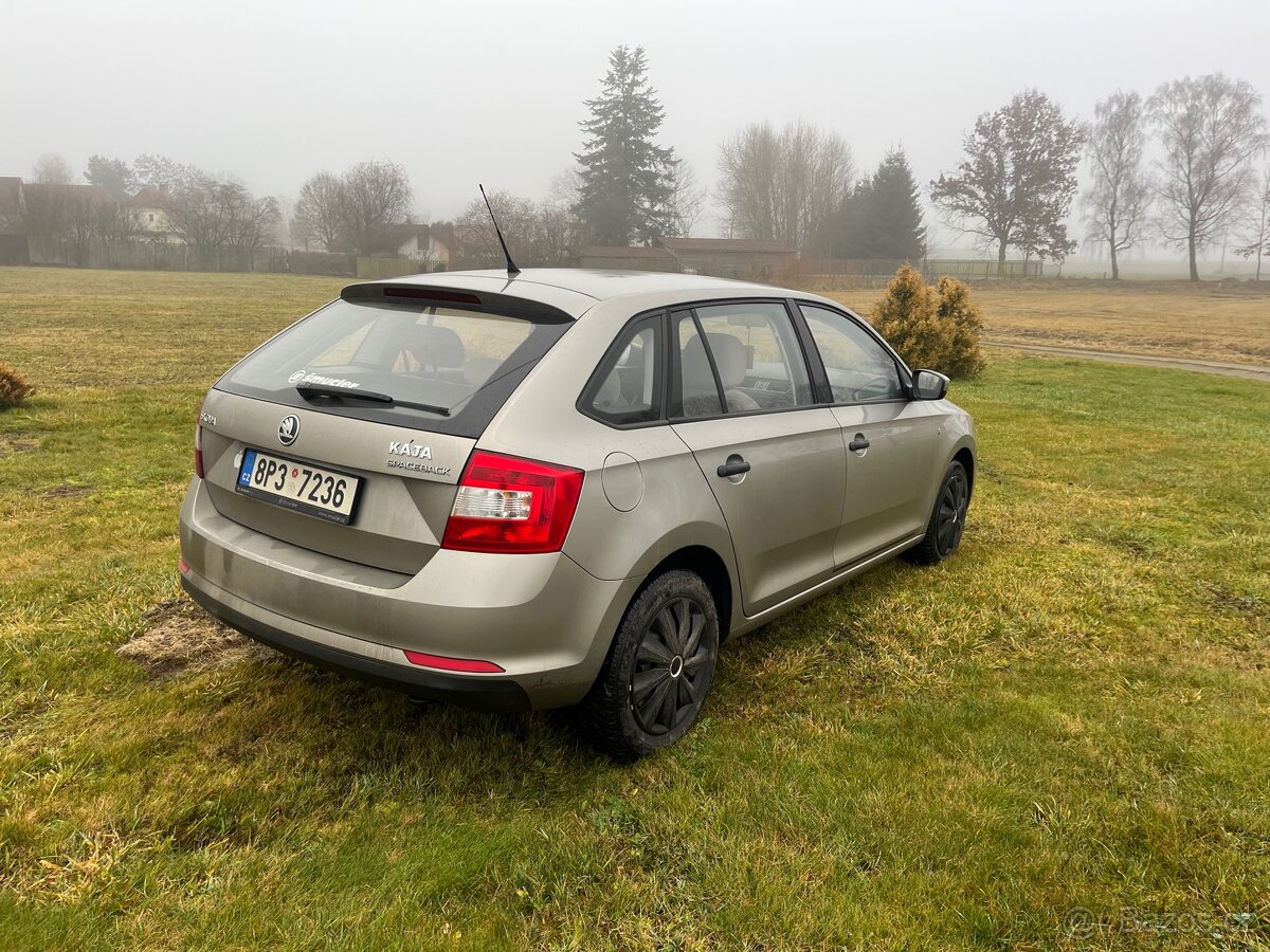 Škoda rapid spaceback 1.6 TDi 66 kW - 3