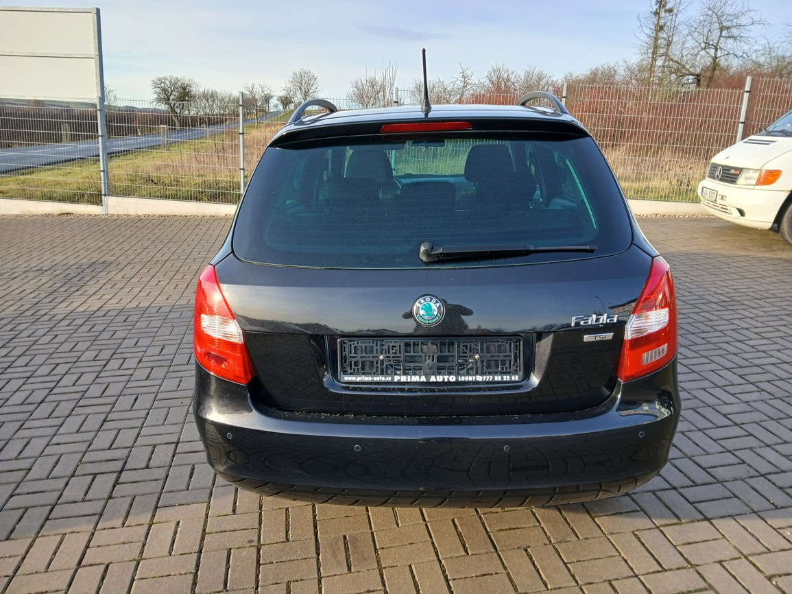 Škoda Fabia 1,2 TSI Nová TK Servisní knížka - 3