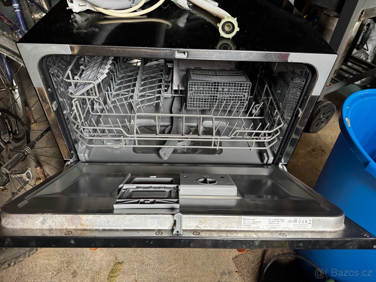 Myčka volně stojící - 3