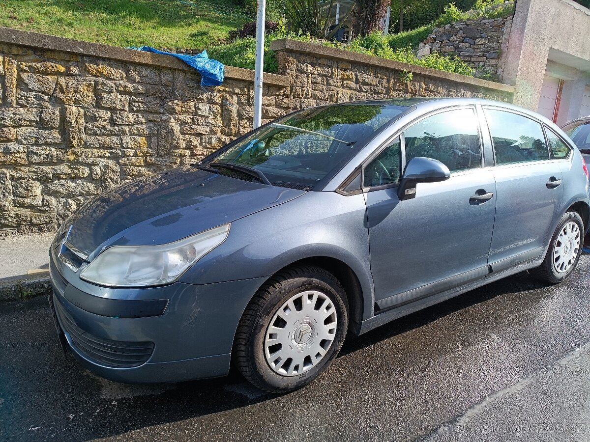 Citroën C4 1.4 16V - 3