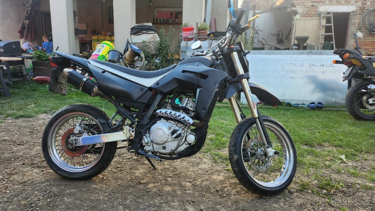 Yuki SM250