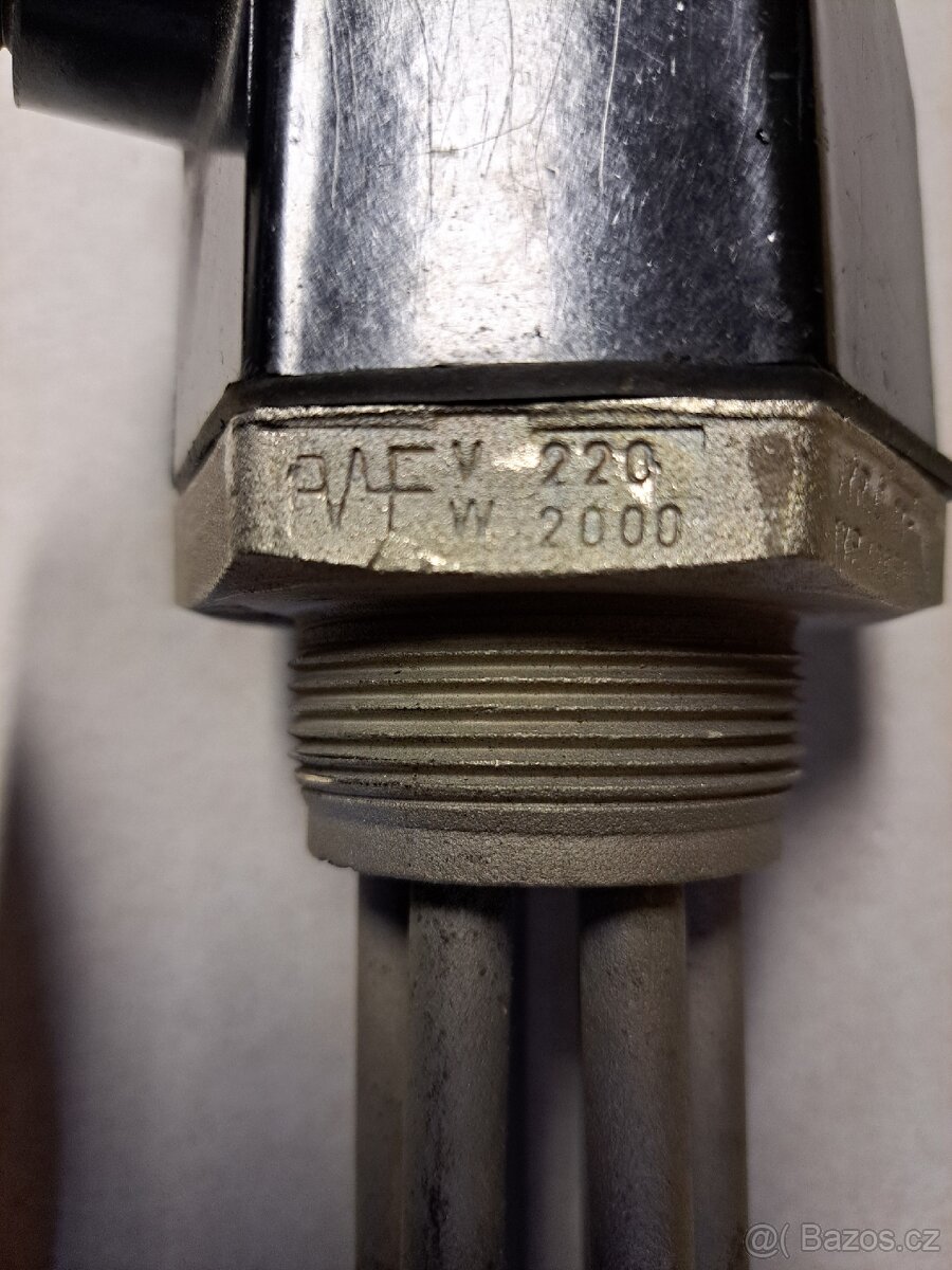 Topné těleso 2000W/230V - 3