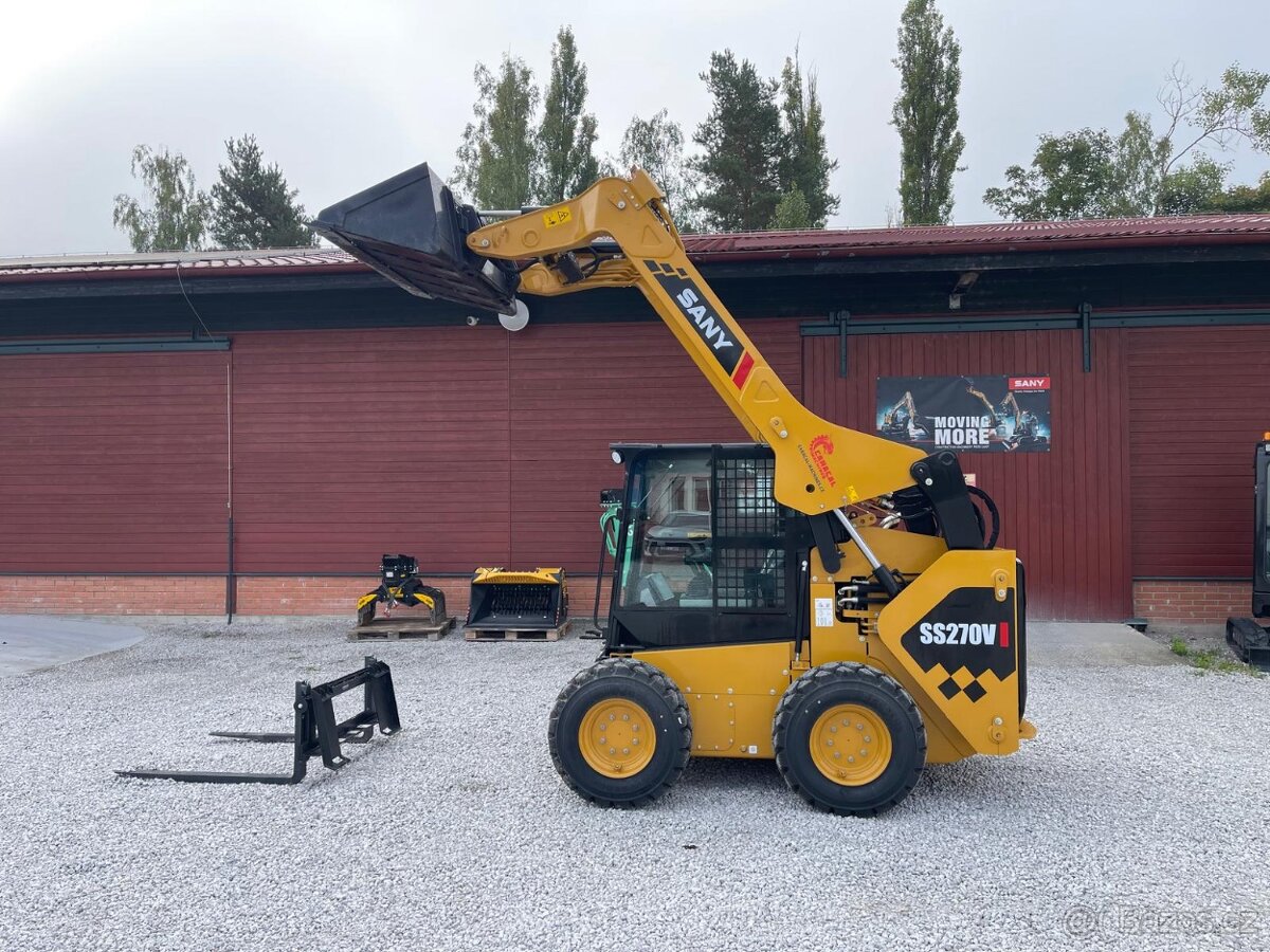 Smykový nakladač kolový SANY SS270V - 3