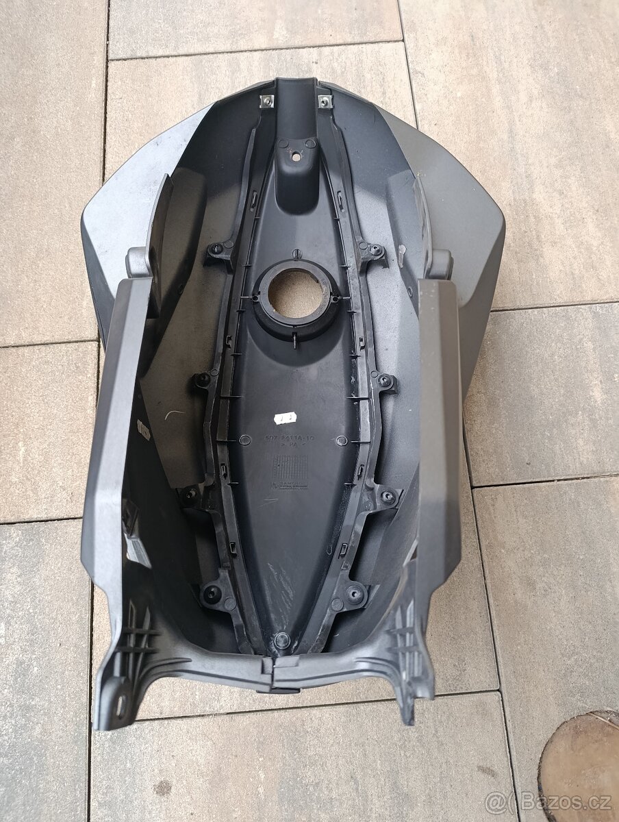 Plasty na nádrž Yamaha MT 125 rv 2016 - 3