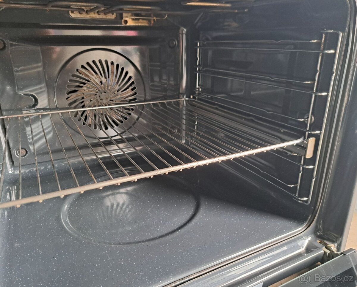 Vestavná trouba AEG Competence, nerez. - 3