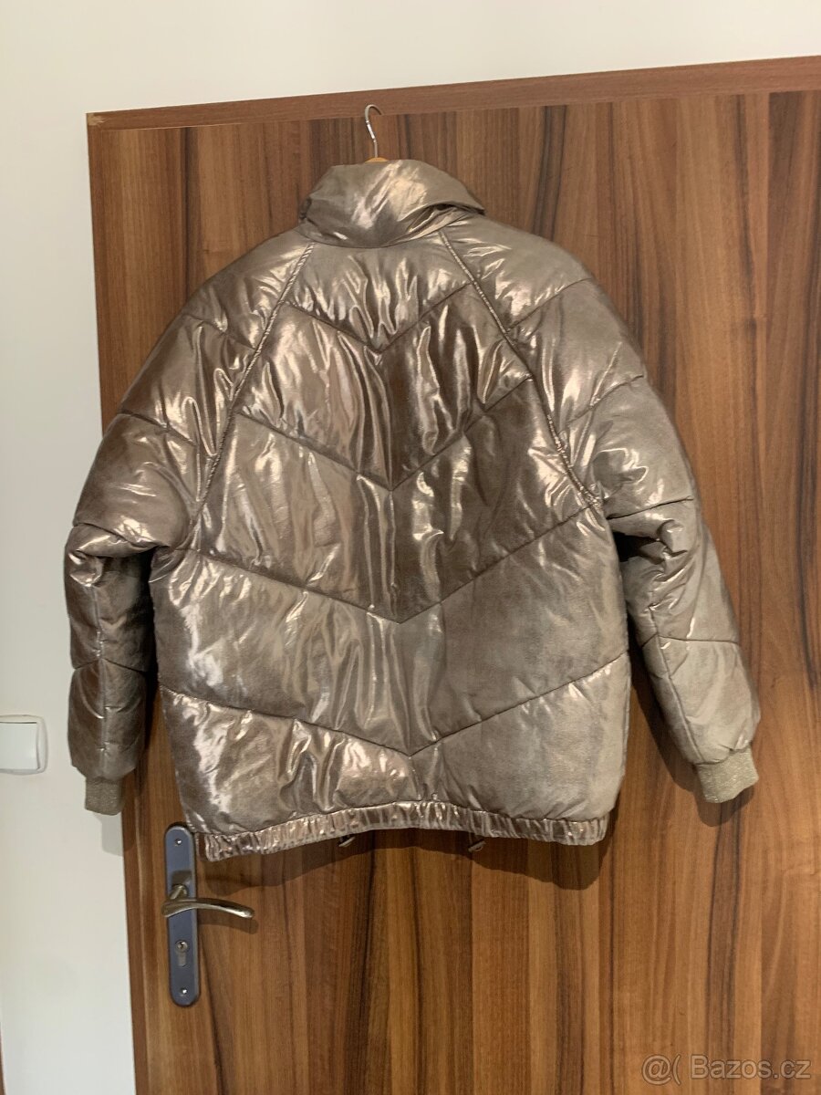 Bunda měděná z Hm - 3