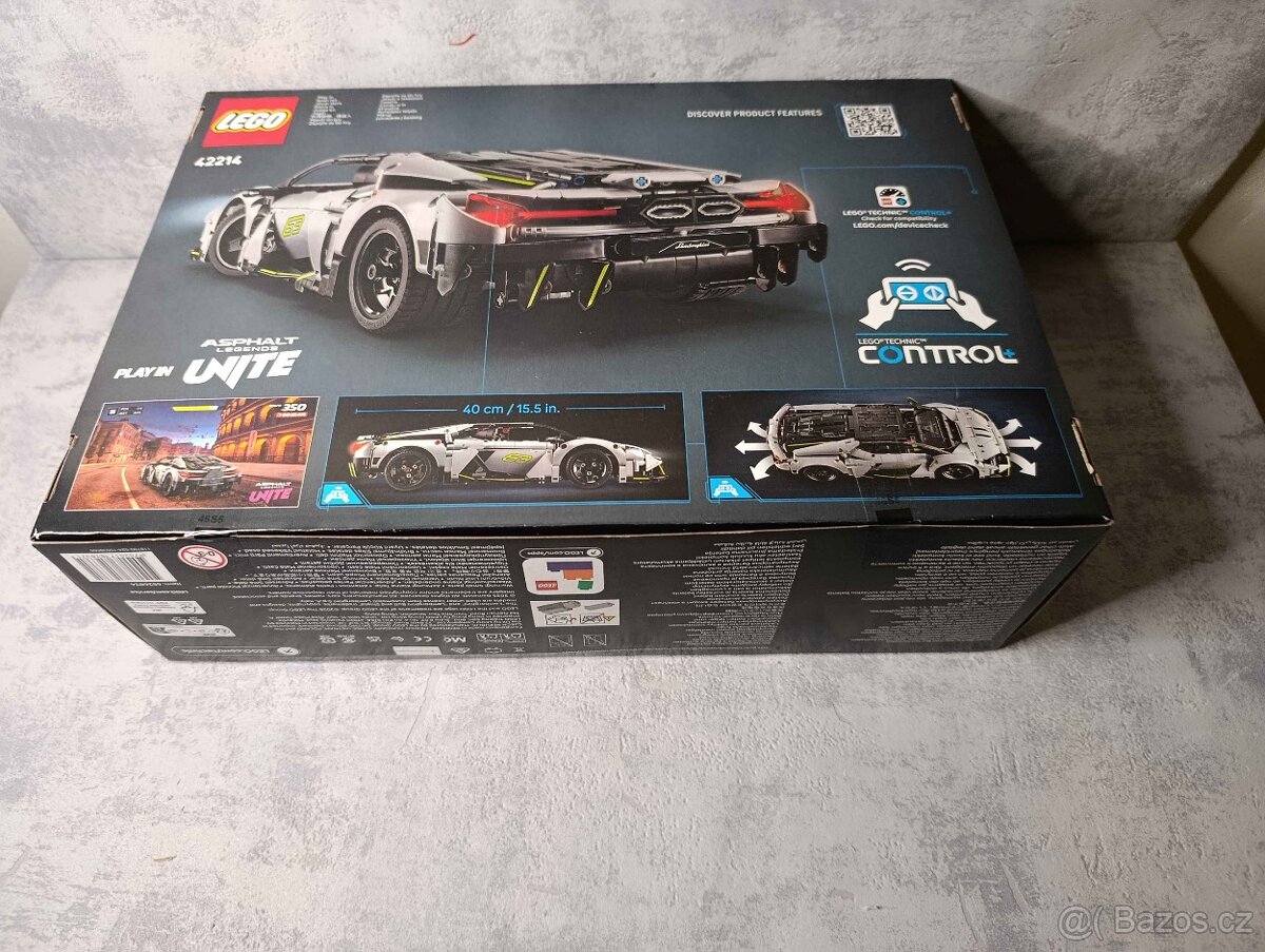 LEGO Technic 42214 Lamborghini Revuelto 24.12 - 3