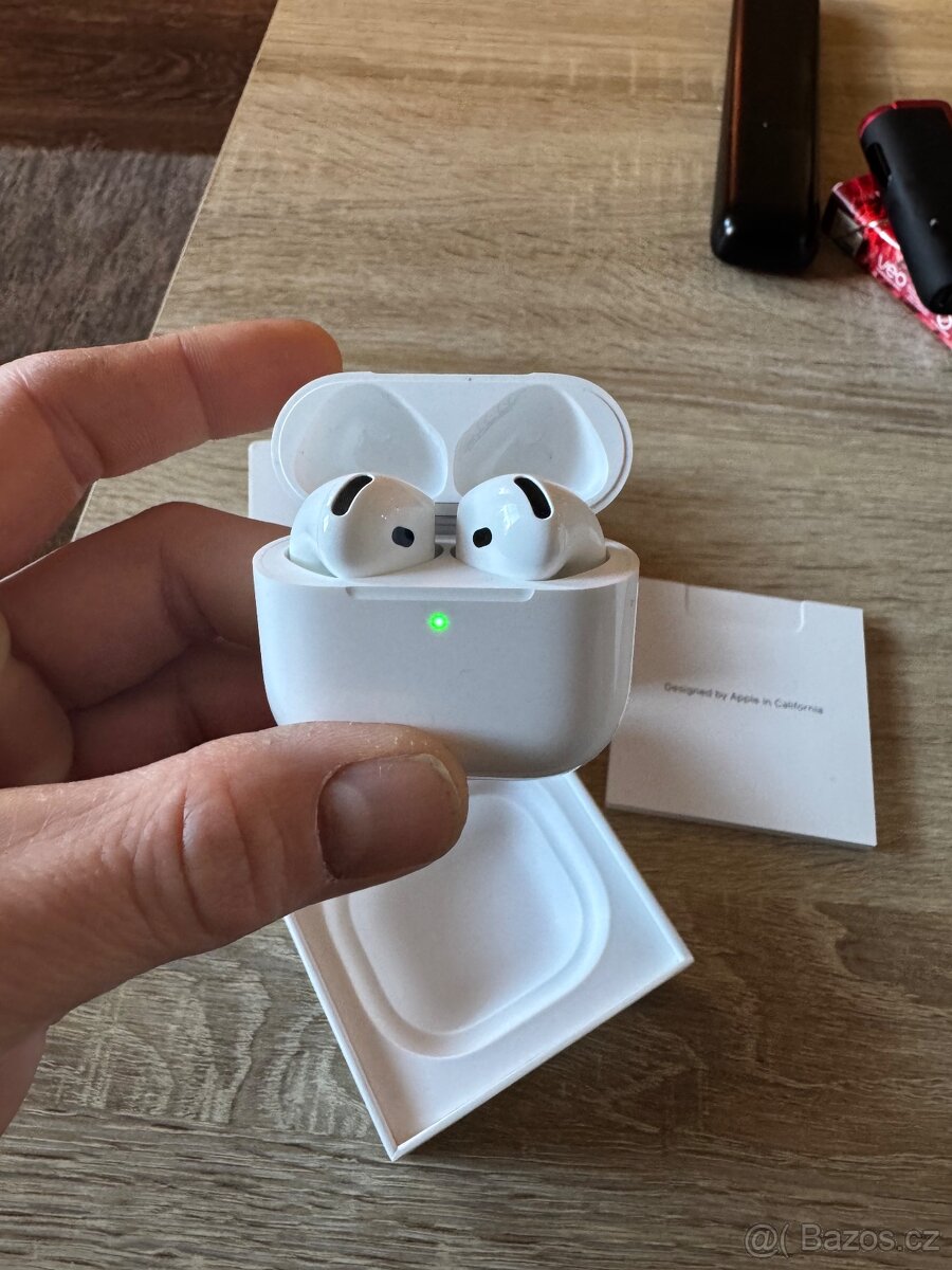 Apple AirPods4 - 3