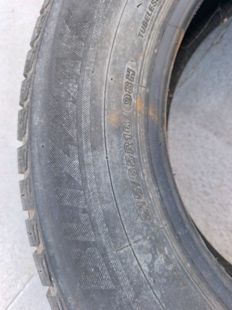 215/65 R16 zimní - 3