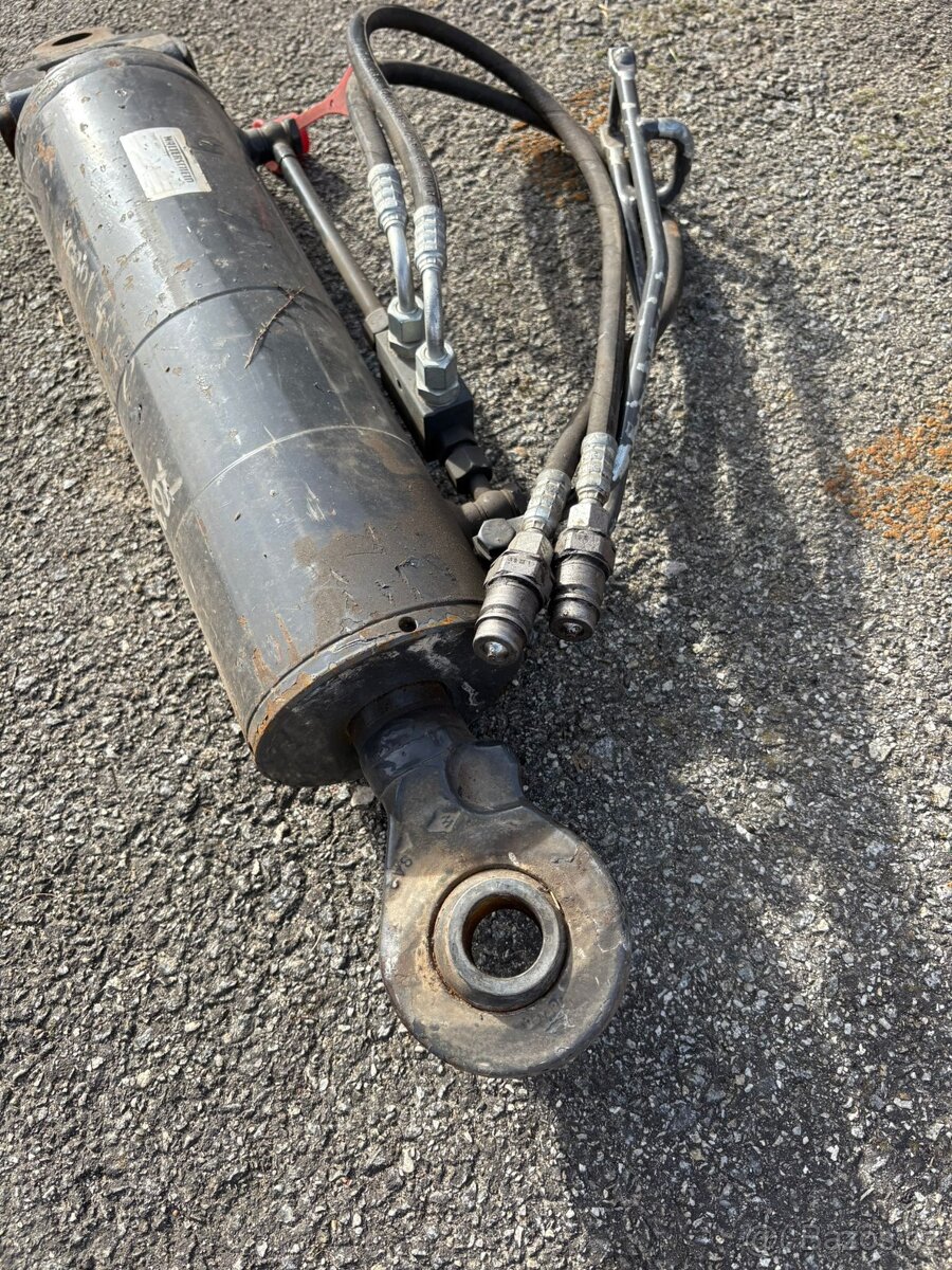 Hydraulický třetí bod - 3