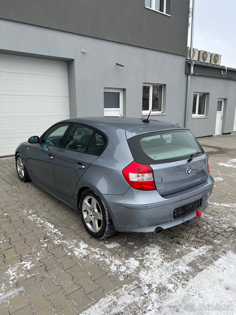 BMW E87 118i, Manuál, Tažné, PDC - 3