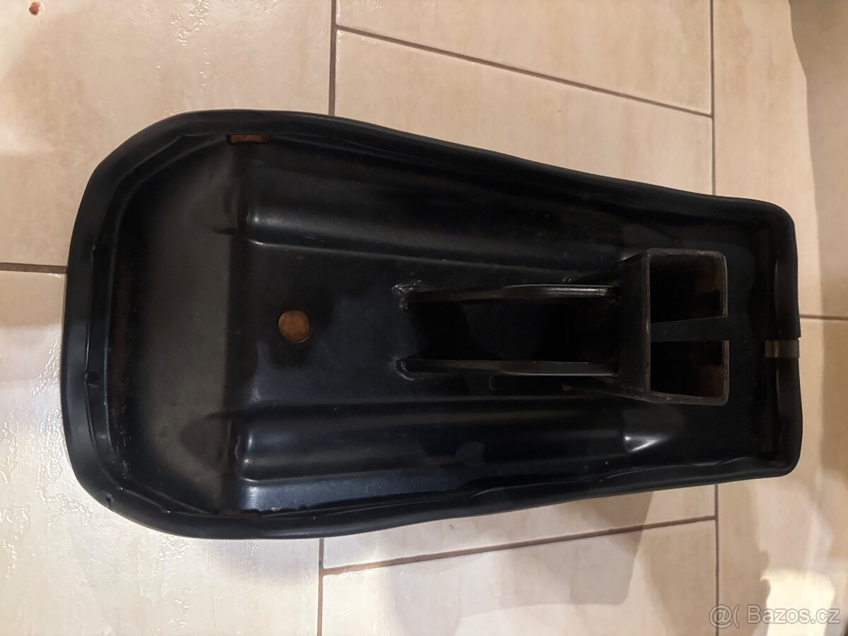 Sedlo prodloužené Babetta 210 - 3