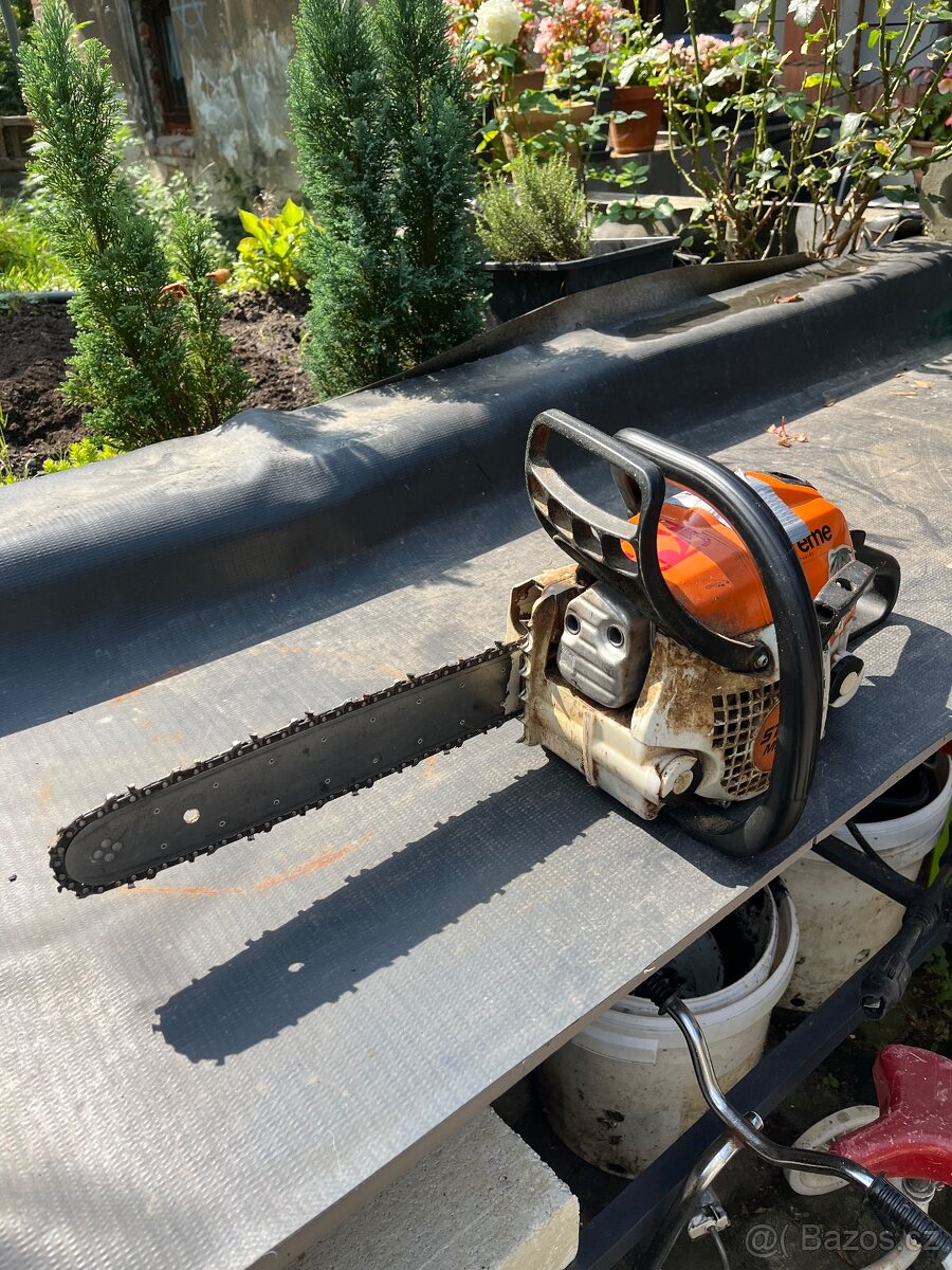 Prodám pilu Stihl 211 - 3