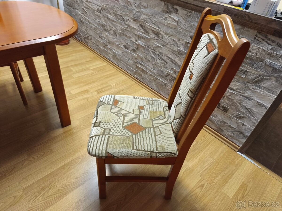Jídelní stůl - 3
