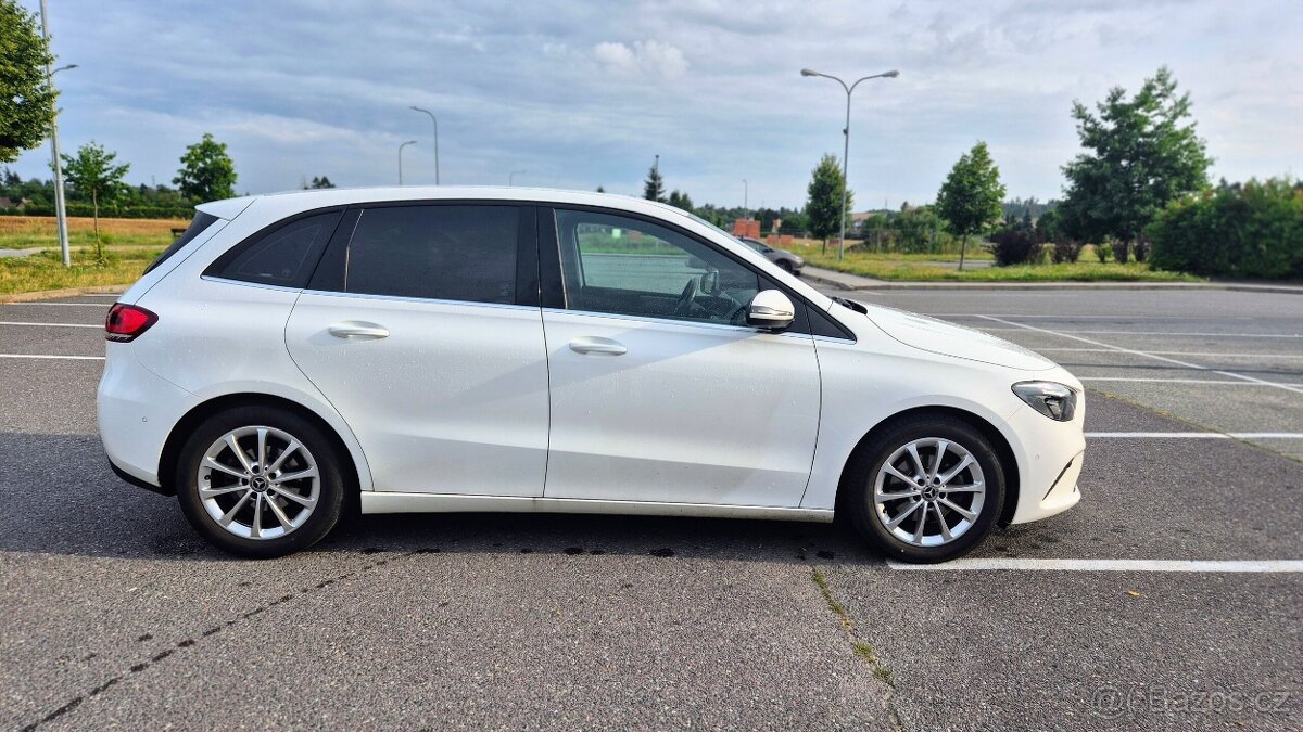 Mercedes-Benz B180 (2019) - 3
