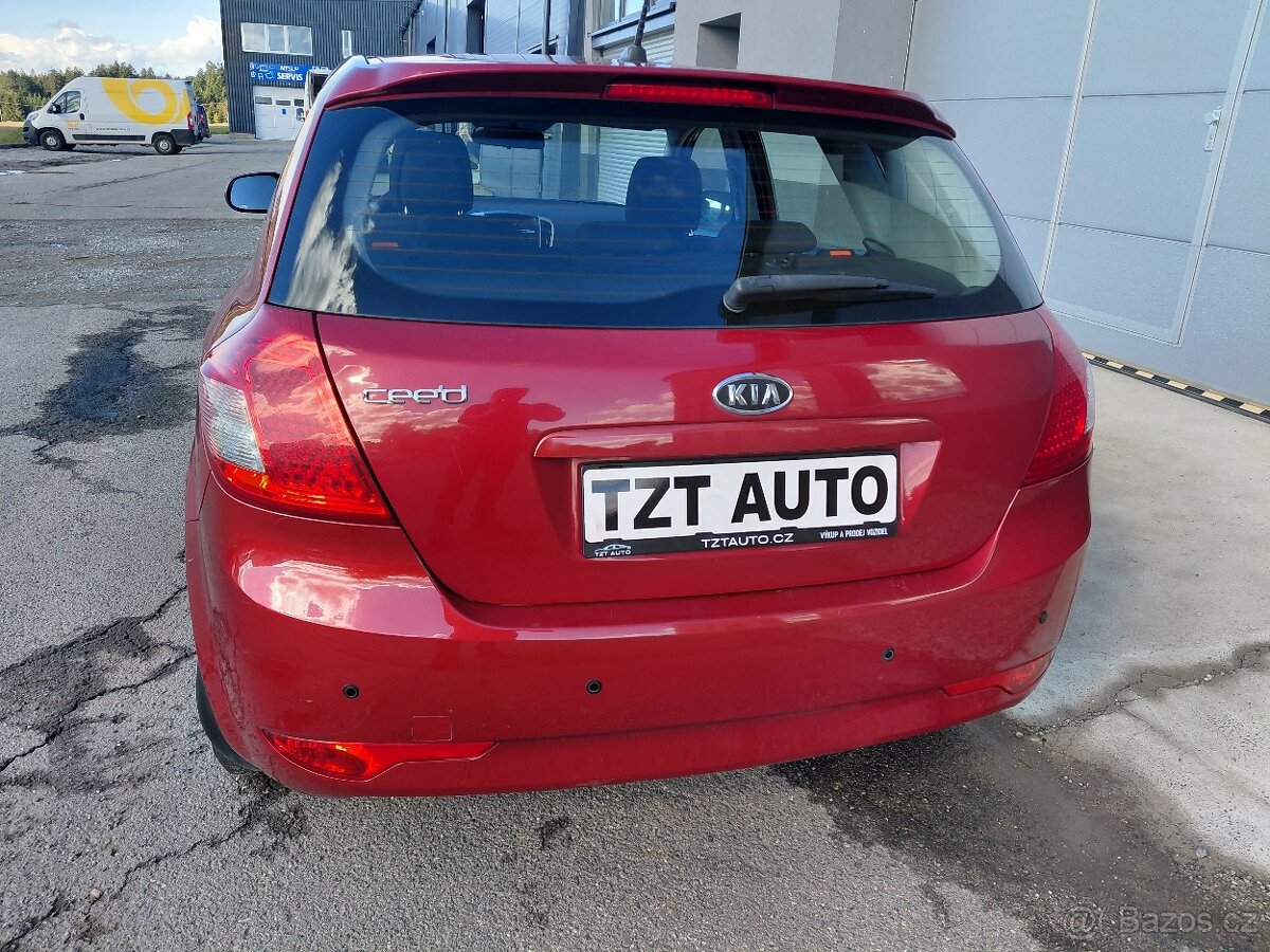 Kia Cee´d 1.4i 16V 80kW 160 000km- GARANCE, TOP CENA, PĚKNÁ - 3