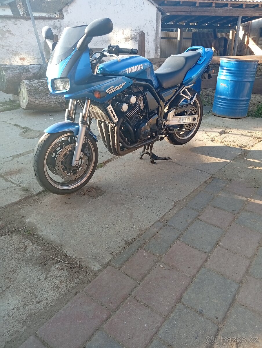 Yamaha Fazer 600 - 3