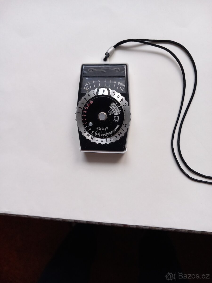 Fotoaparát,expozimetr,objektiv - 3