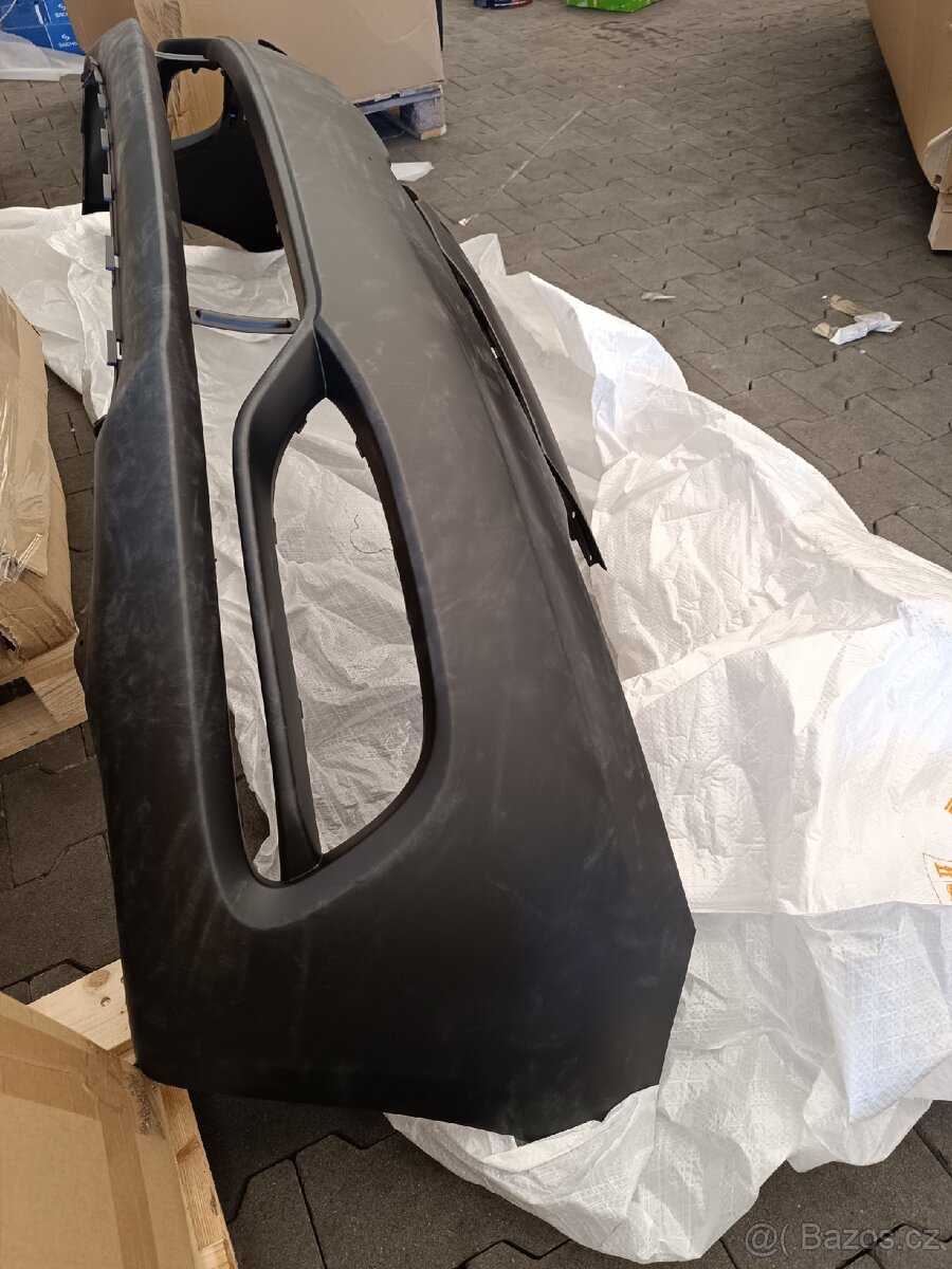 Přední nárazník na Kia Cerato sedan - 3