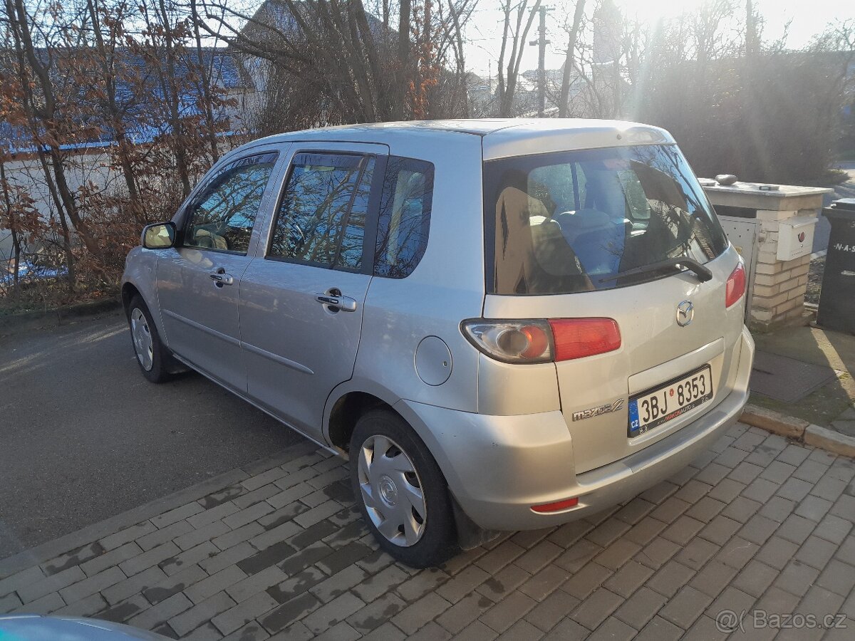 Mazda 2 - 3