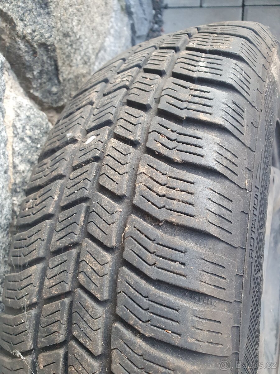 2x Pneu Dunlop Winter 165/70-14 m+s , 1x Barum Polaris - 3