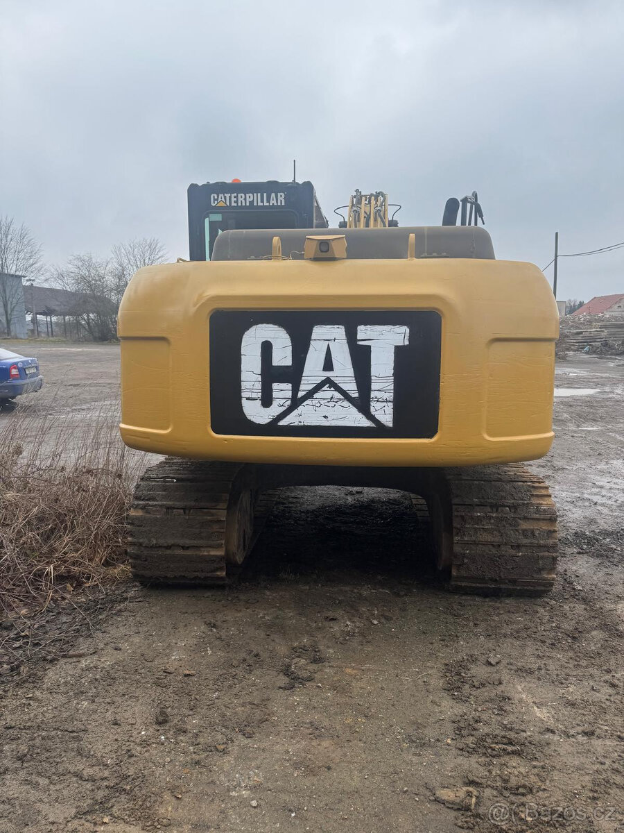 Pásový bagr Caterpillar 315D - 3