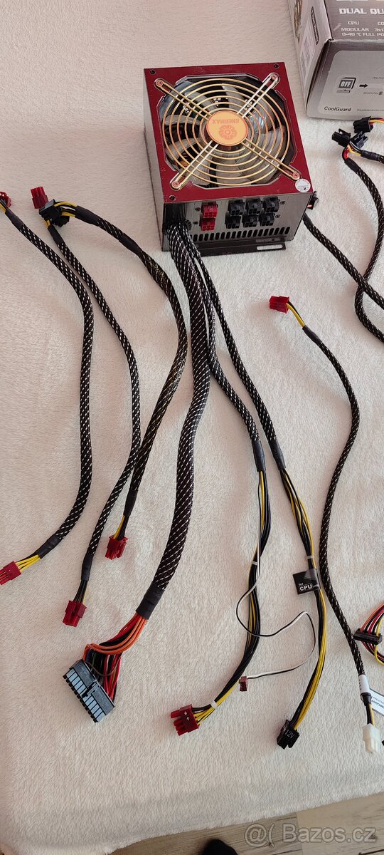 PC zdroj Enermax Infinity (EIN720AWT) 720W -TOP stav - 3