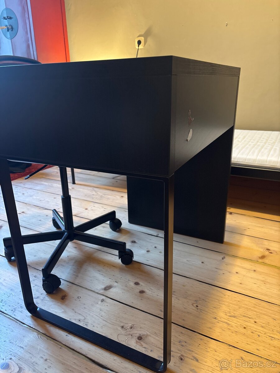 Židle se stolem - 3