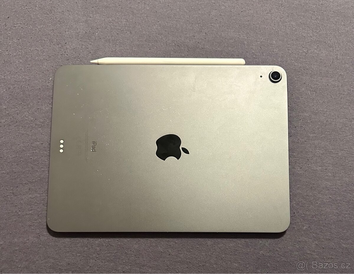 Apple iPad Air 4. generace 64 GB + příslušenství - 3