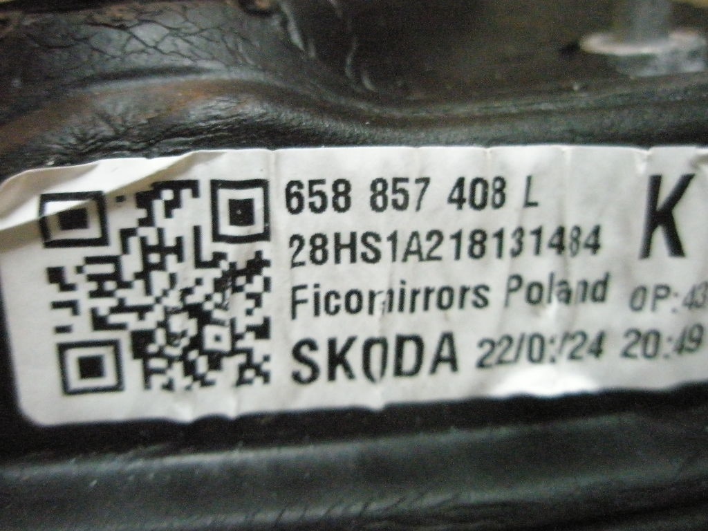 Prodám díly Škoda Kamiq atd. zrcátka kliky KESSY a další - 3