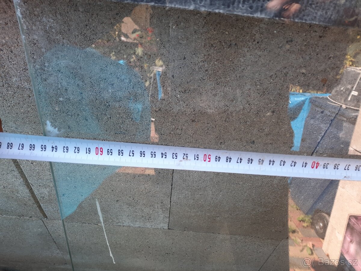 Prodám skleněnou zástěnu - 3