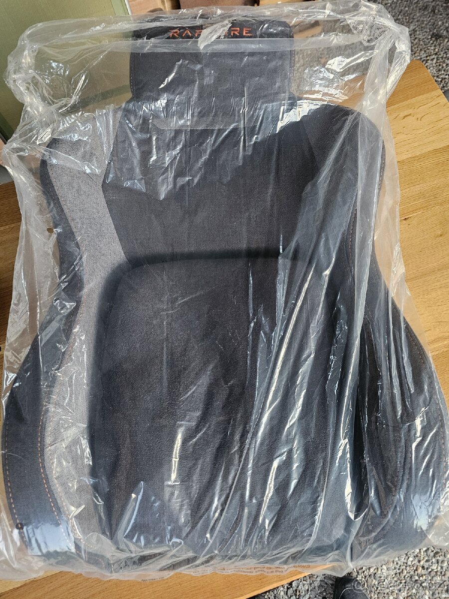 ŠPIČKOVÁ HERNÍ ŽIDLE RAPTURE PC 8500,- - 3