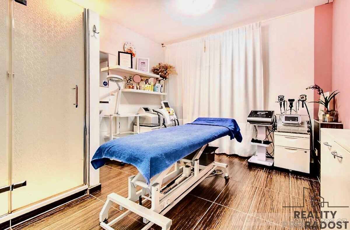 Prodej obchodního prostoru - 3