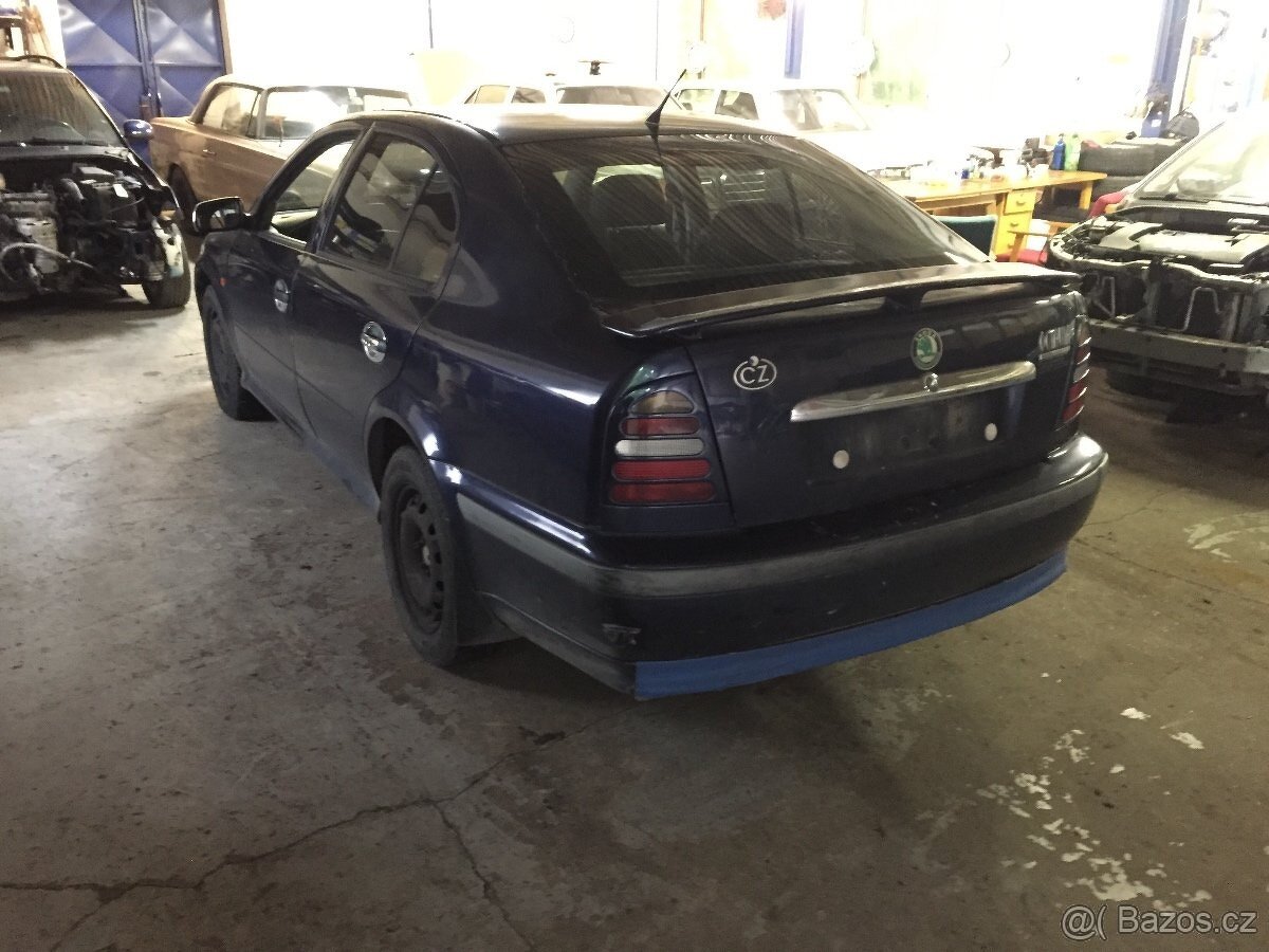 Škoda Octavia 1 krátká 1,6 55Kw 1998 náhradní díly - 3