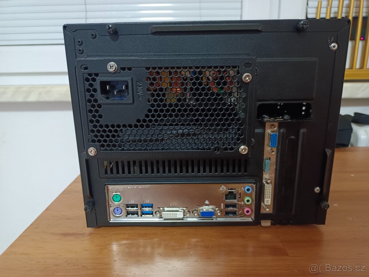 Málý počítač na filmy - 3