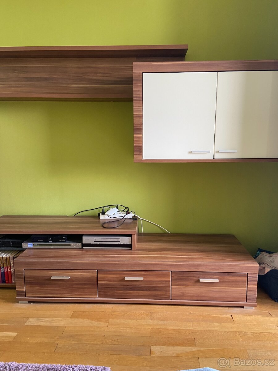 atypická polička - 3