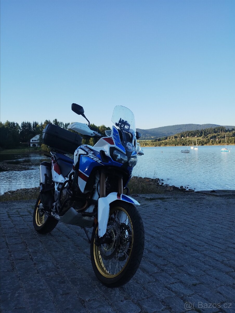 Honda Afrika adventure 1000 Manuál - 3