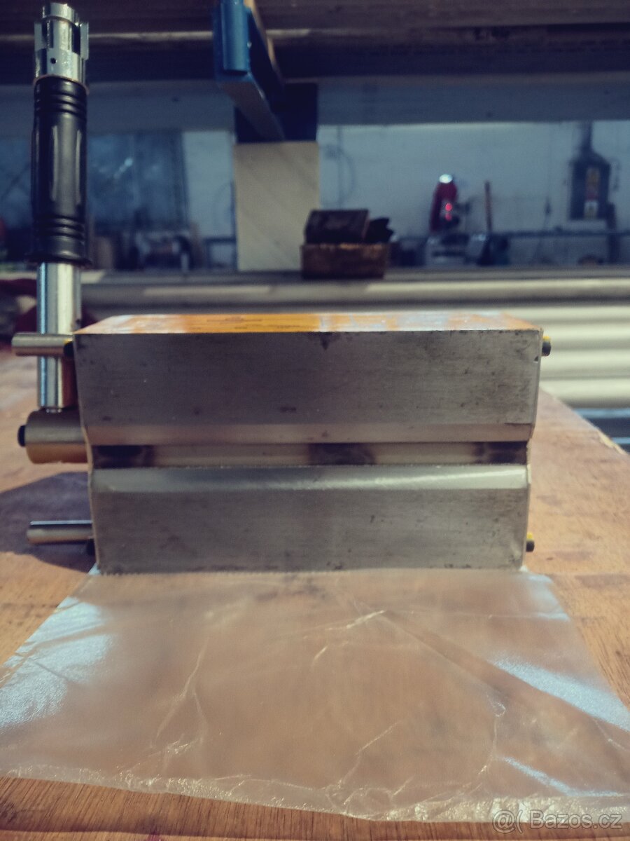 Břemenový magnet PML-600 - 3