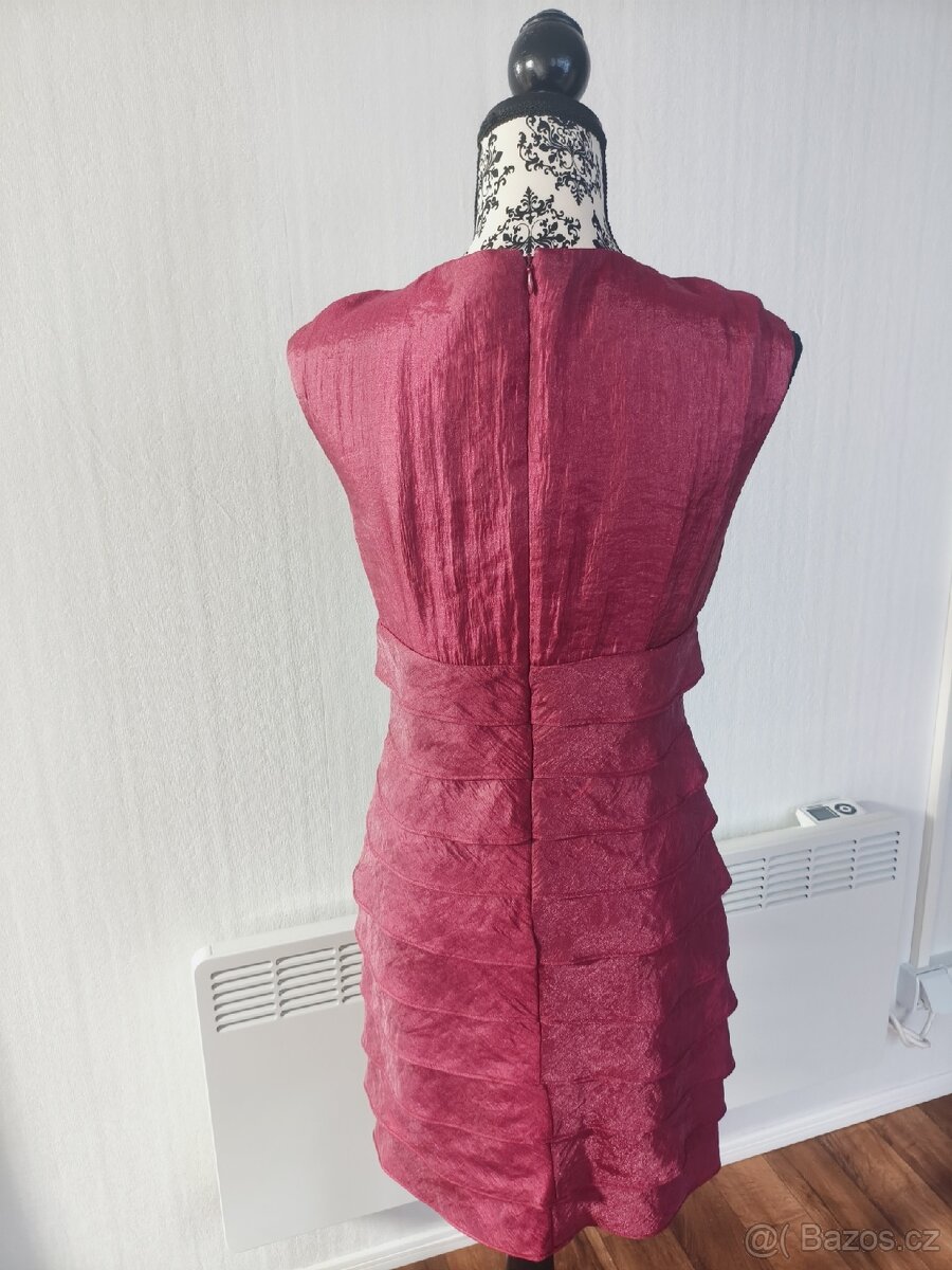 Společenské šaty Mariposa vel. 38 - 3