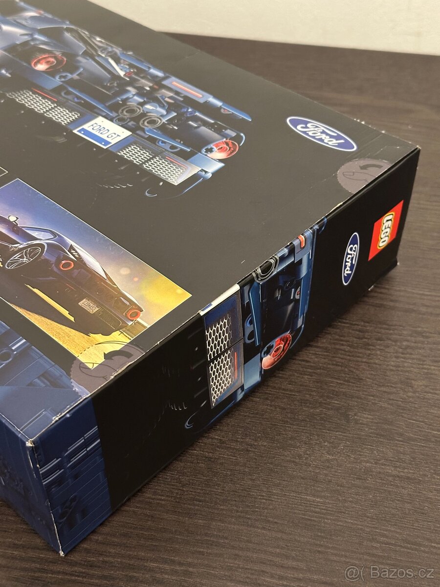 LEGO Technic 42154 2022 Ford GT - 3