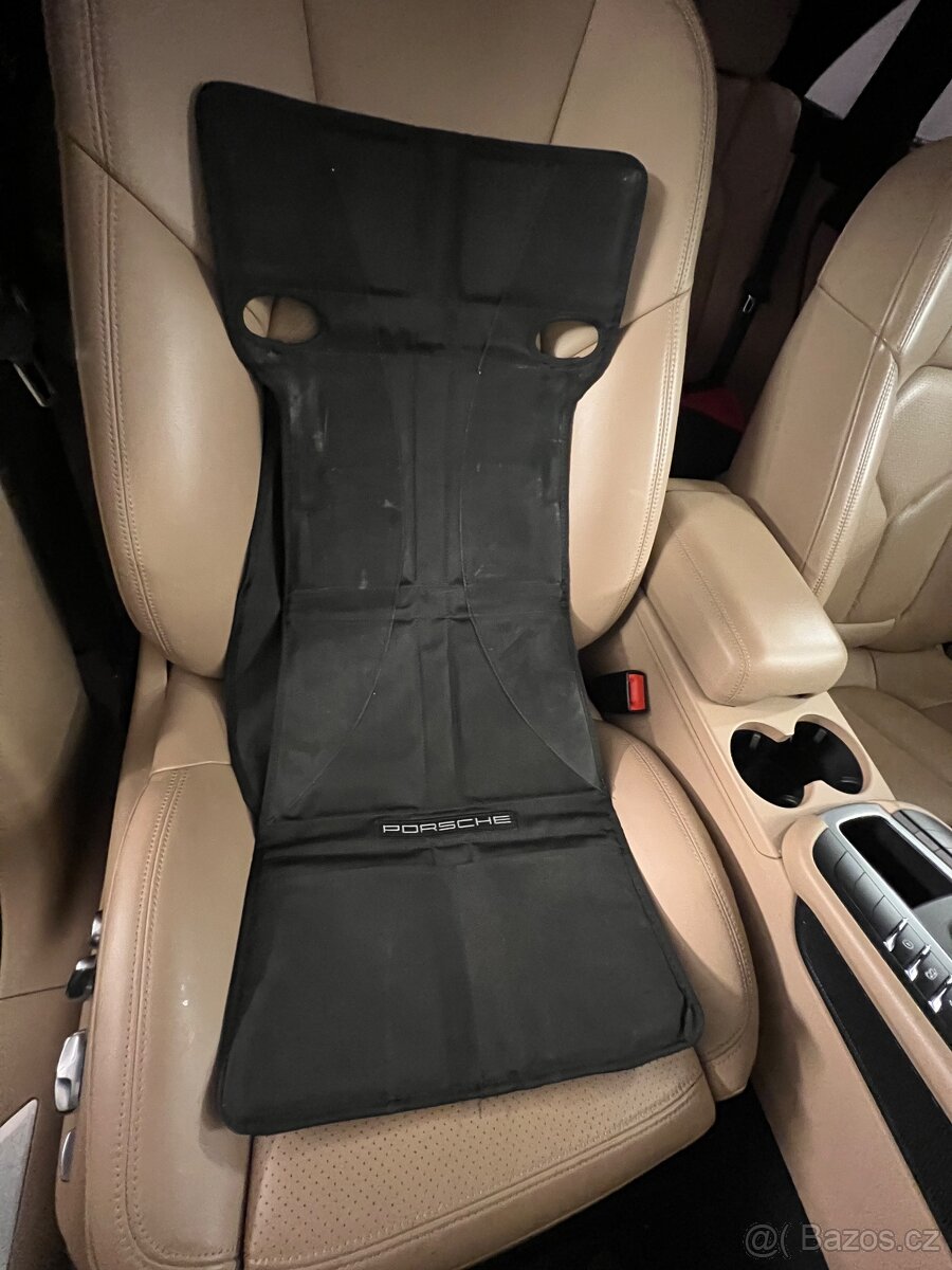Porsche podložka pod dětskou sedačku - 3
