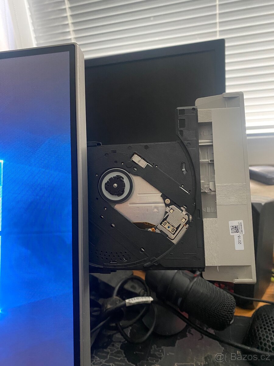 Lenovo IdeaCentre AIO 520-22IKU 21.5” - 3