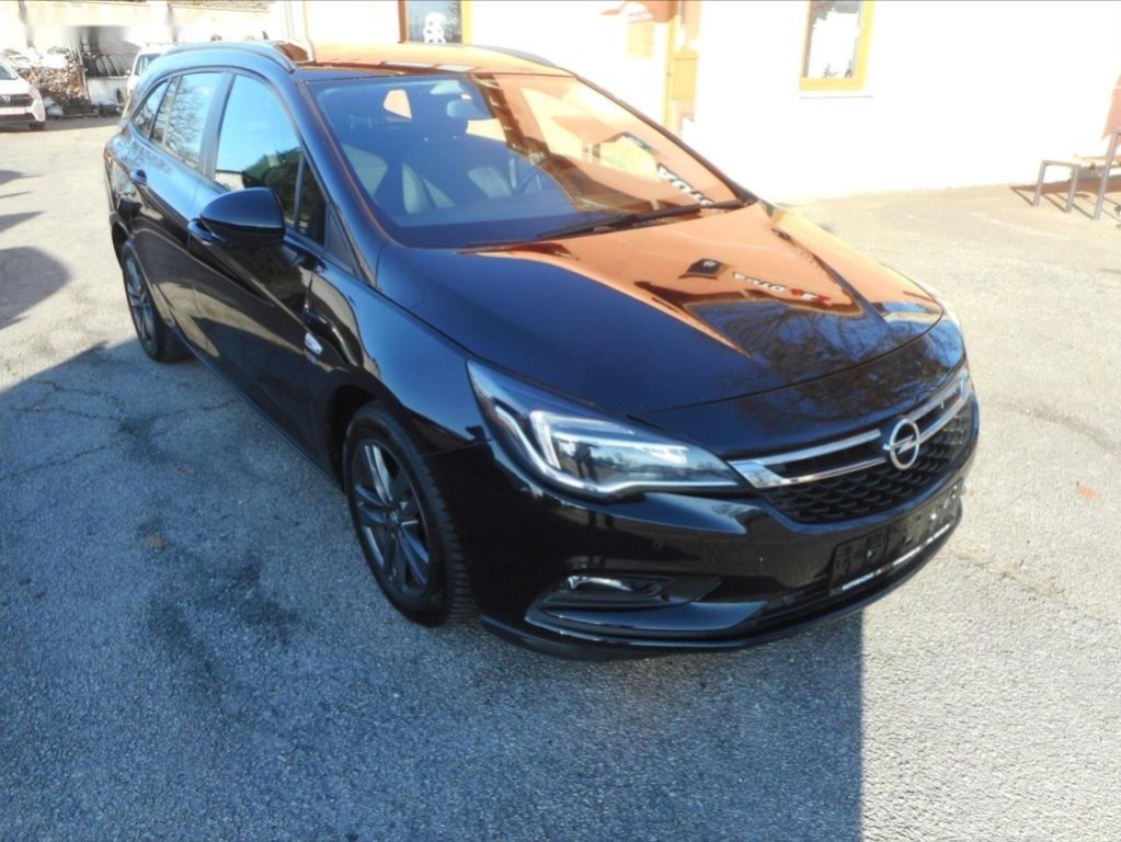 Opel Astra,1,6 CDTi SPORT TOURER - 3