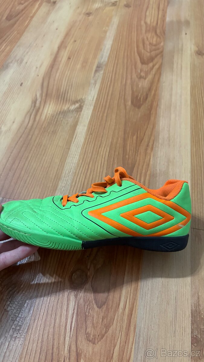 Sálové boty vel. 36 UMBRO - 3