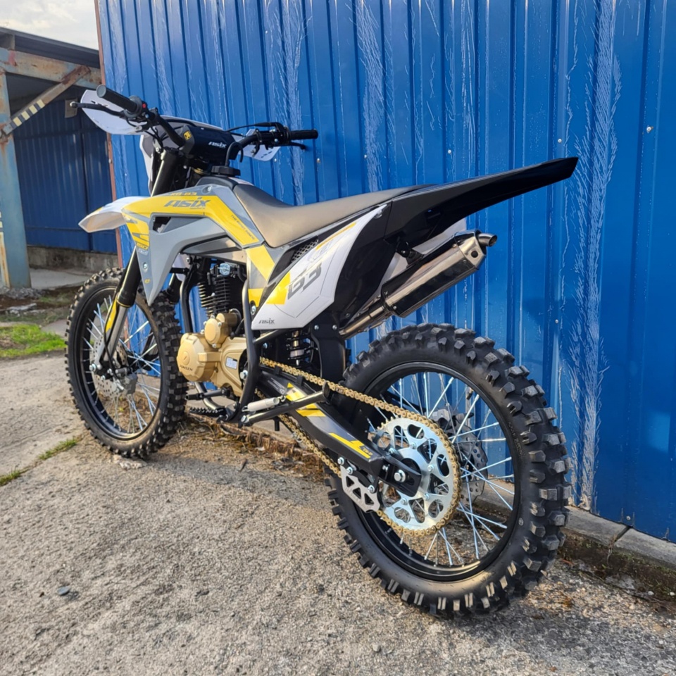 Enduro ASIX XB-83 150cc 21/18