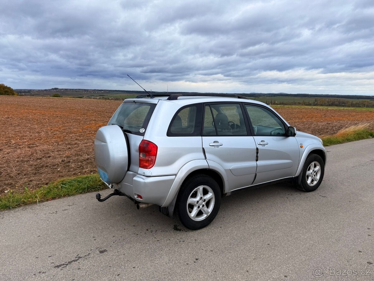 TOYOTA Rav4 2.0 D4D 4x4 - 3