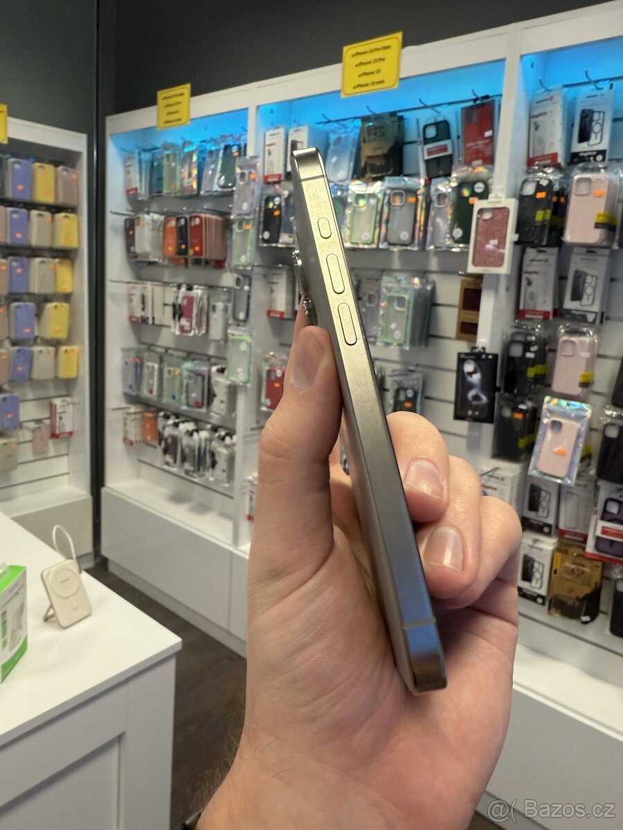 iPhone 15 Pro 128GB Natural Titanium E-SIM - 3