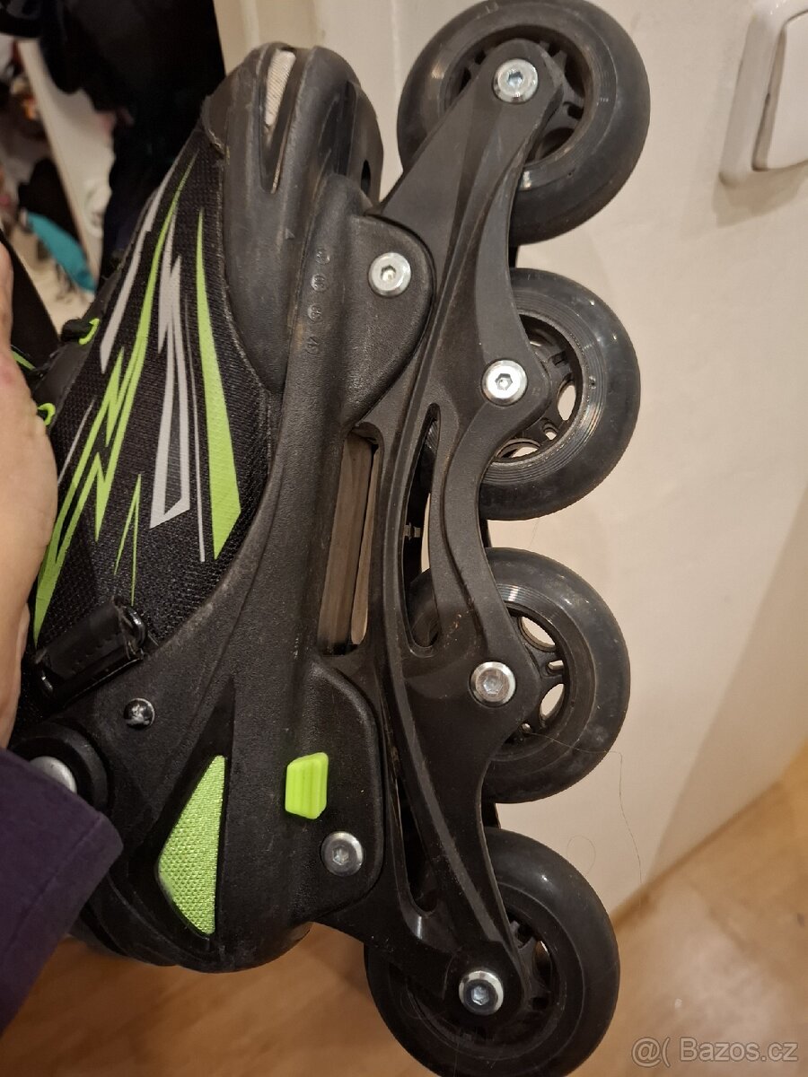 Ledni a koleckove brusle rostouci, vel. 37-40 - 3